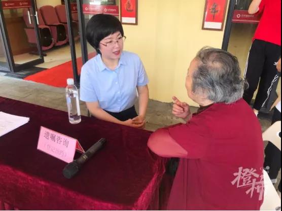 孝顺女儿照顾母亲多年 却被弟弟分走遗产